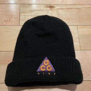 NIKE ACG TOQUE BRAND NEW!